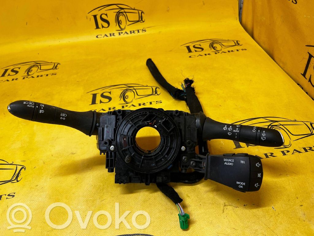 Renault Megane IV Interruptor/palanca de limpiador de luz de giro 