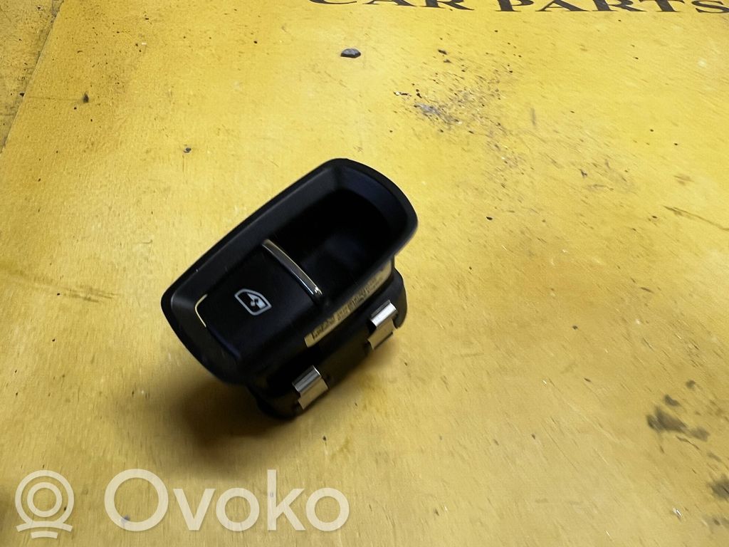 Electric window control switch   7PP959855C