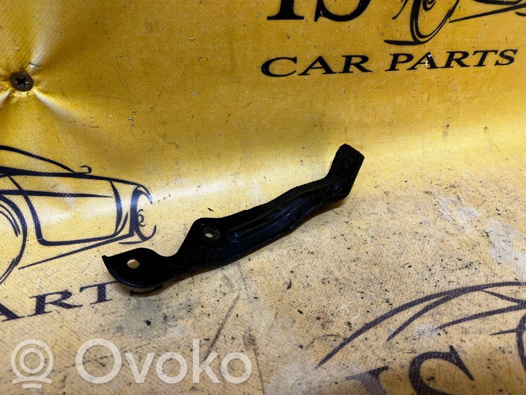 Intercooler pipe mounting bracket   LX616C750BA