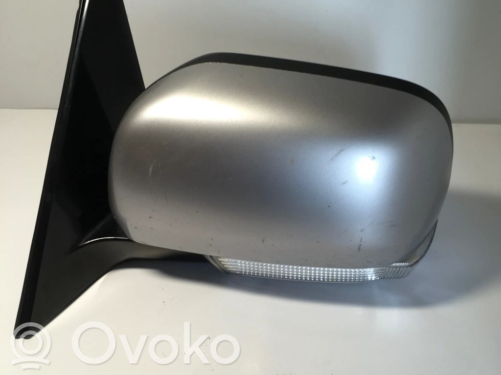 Mitsubishi Pajero Front door electric wing mirror 