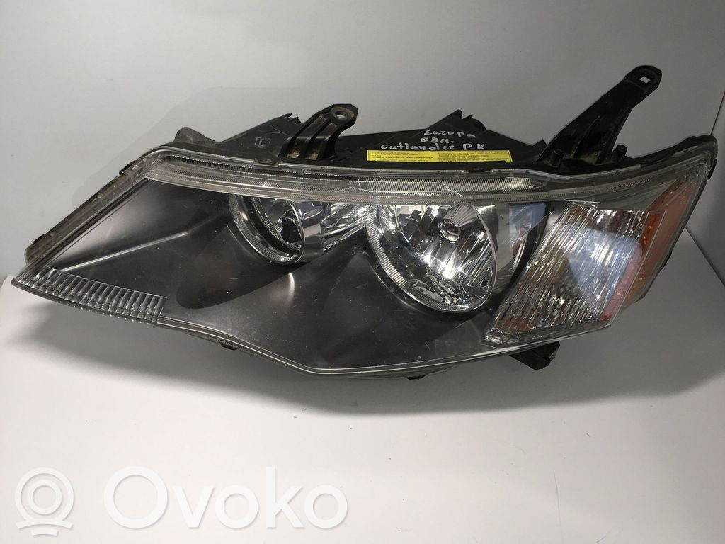 Mitsubishi Outlander Передняя фара 