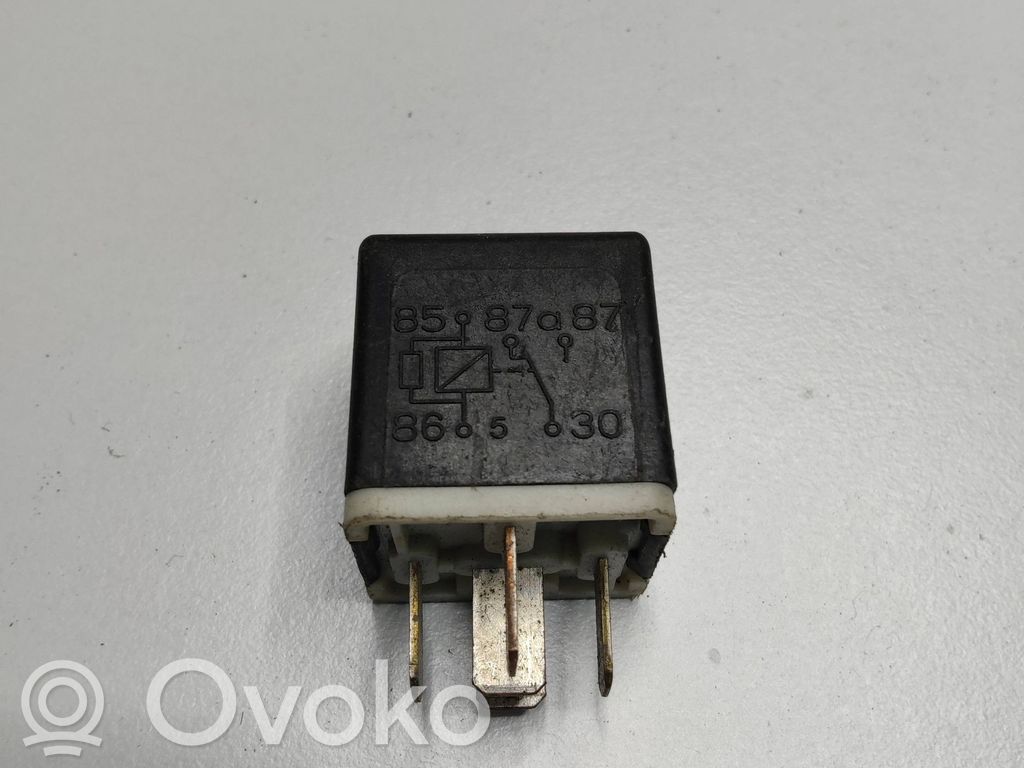 Land Rover Freelander 2 - LR2 Other relay 