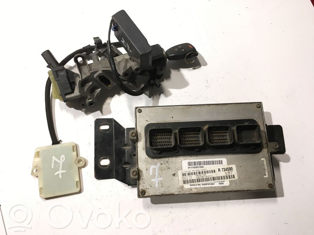 Komputer / Sterownik ECU i komplet kluczy   P05187118AG,57A0300THMA7,734590,04685719AD,05026074AN,P05026235AA