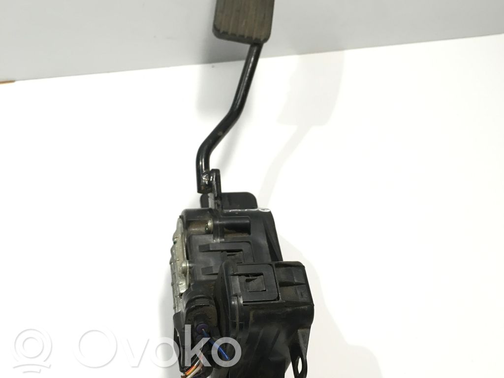 Pedał gazu / przyspieszenia   APM30010,71160062