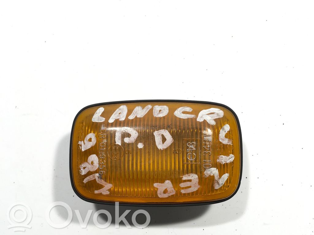 Toyota Land Cruiser (HDJ90) Kierunkowskaz błotnika przedniego 