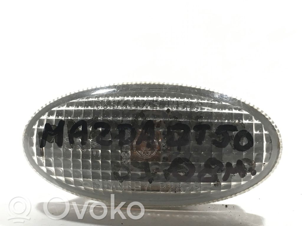 Mazda BT-50 Front fender indicator light 