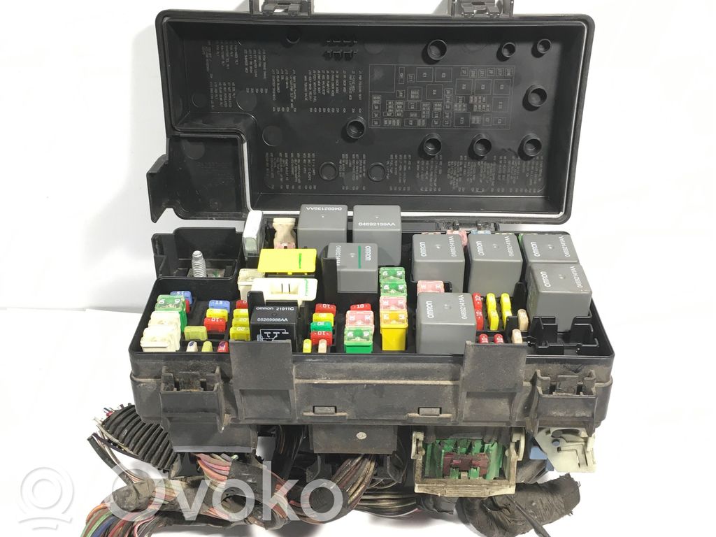 Sicherungskasten komplett   56049721AL,K1357A0333,10416J0702,KAD09C02B5