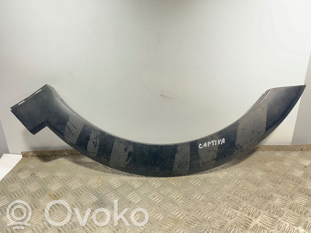 Chevrolet Captiva Mască aripă față (turnată) 