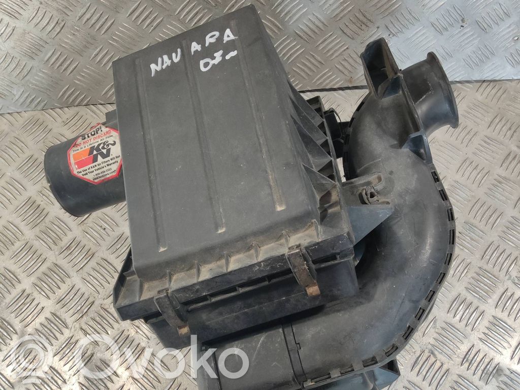 Nissan Navara D40 Oro filtro dėžė 