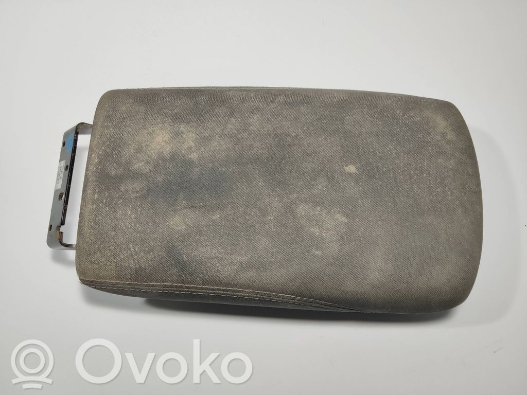 Nissan Qashqai Armrest 