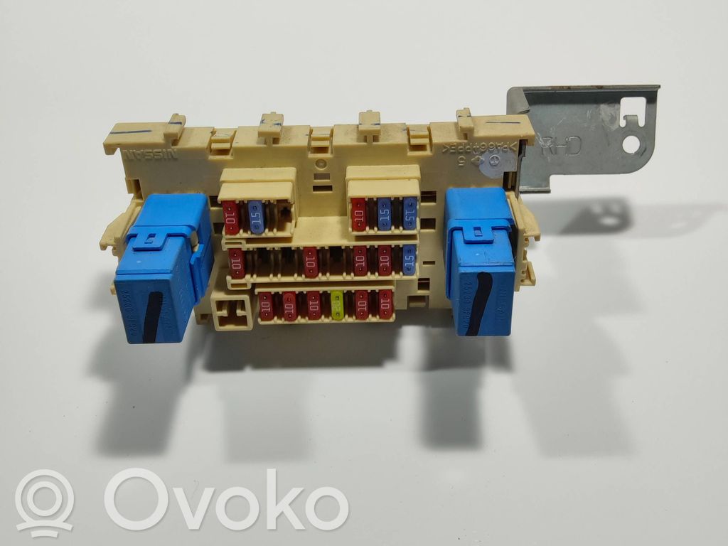 Nissan Qashqai Saugiklių blokas 