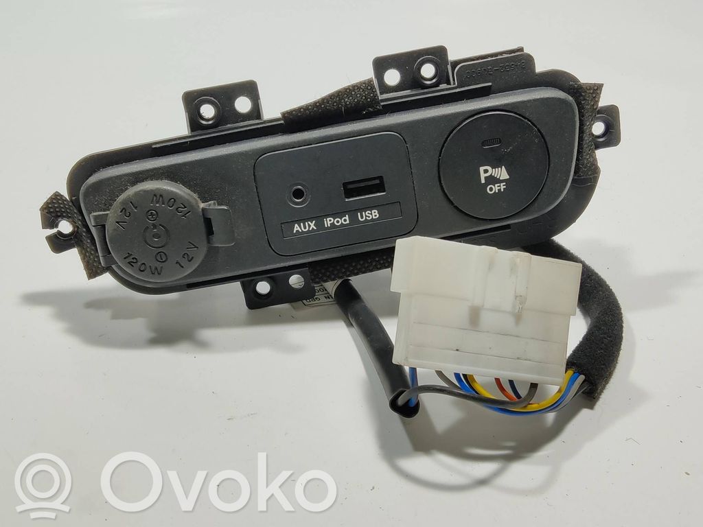 KIA Sportage Enchufe de 12V (delantero) 
