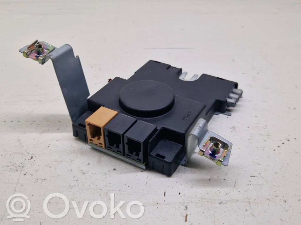 Audi A3 S3 A3 Sportback 8P Antenna control unit 
