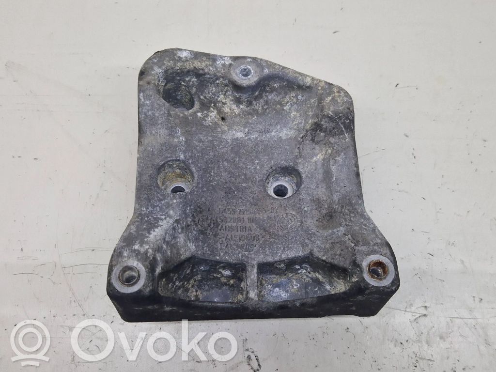 A/C compressor mount bracket   64557796395,59280110