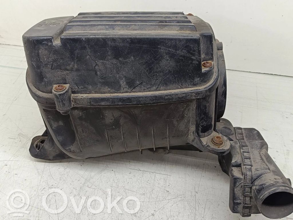 Volkswagen PASSAT B6 Obudowa filtra powietrza 
