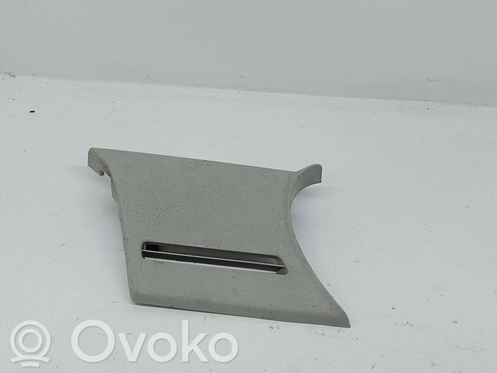 Volkswagen Caddy Osłona słupka szyby przedniej / A 