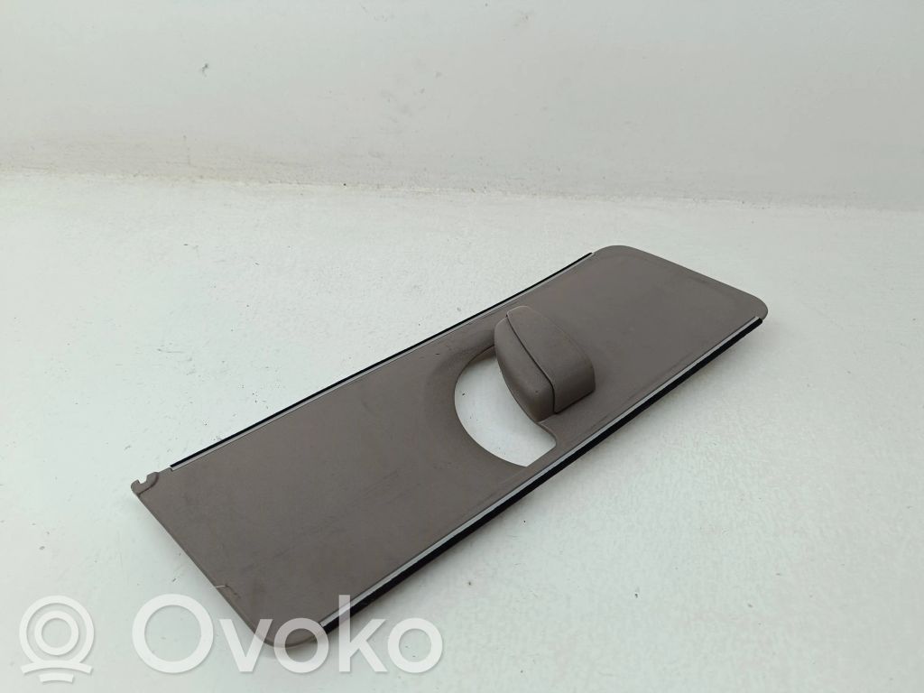 Osłona górna słupka / B   3C0868312A,107162M0G