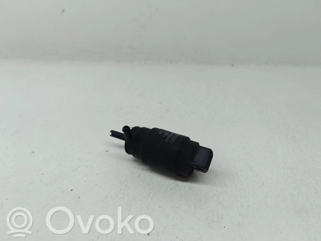 Volkswagen Transporter - Caravelle T4 Windscreen/windshield washer pump 