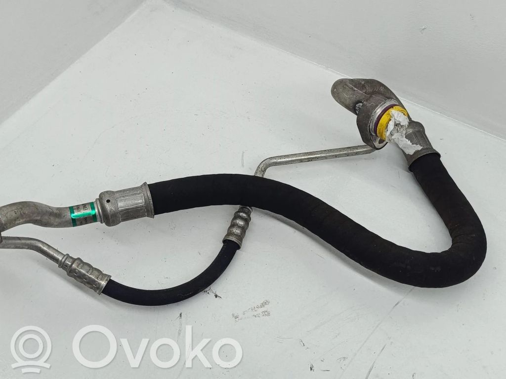 BMW 1 E81 E87 Air conditioning (A/C) pipe/hose 