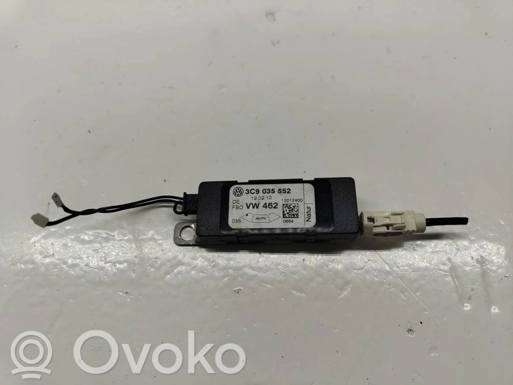 Volkswagen PASSAT B6 Wzmacniacz anteny 