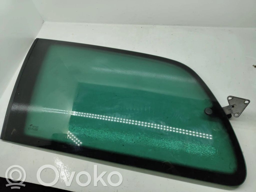 Volkswagen Sharan Rear side window 