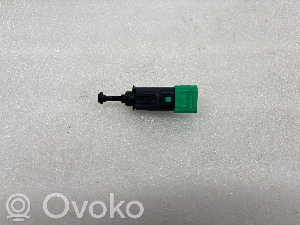 Peugeot 407 Brake pedal sensor switch 