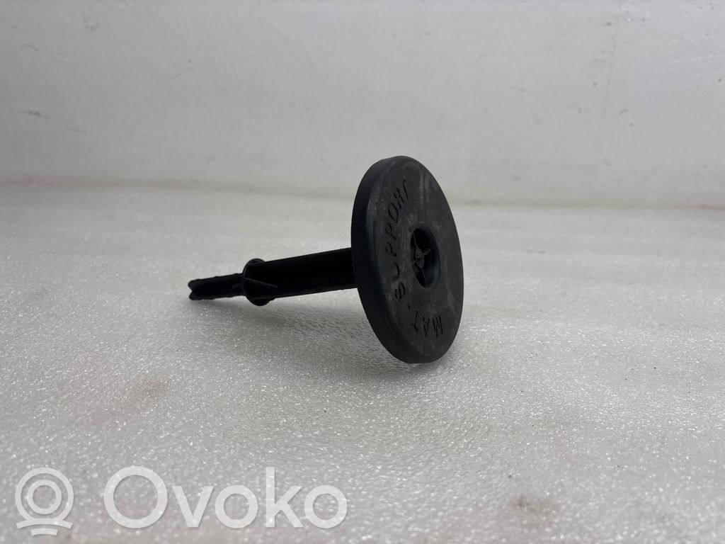 Volvo S60 Wspornik montażowy koła zapasowego 