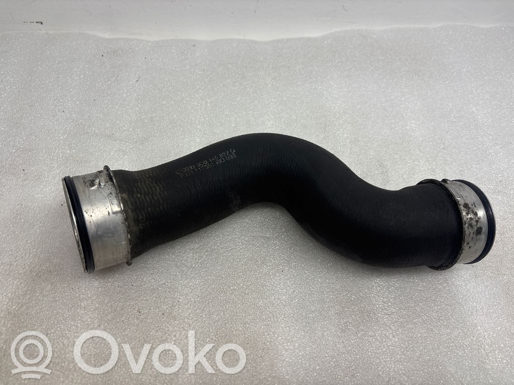 Volkswagen PASSAT B6 Interkūlera šļūtene (-es) / caurule (-es) 