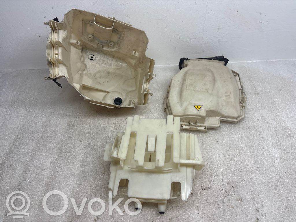 BMW X1 E84 Fuse box set 