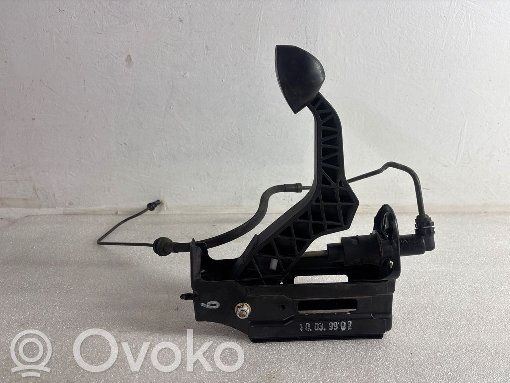 Audi A3 S3 8L Pedał sprzęgła 
