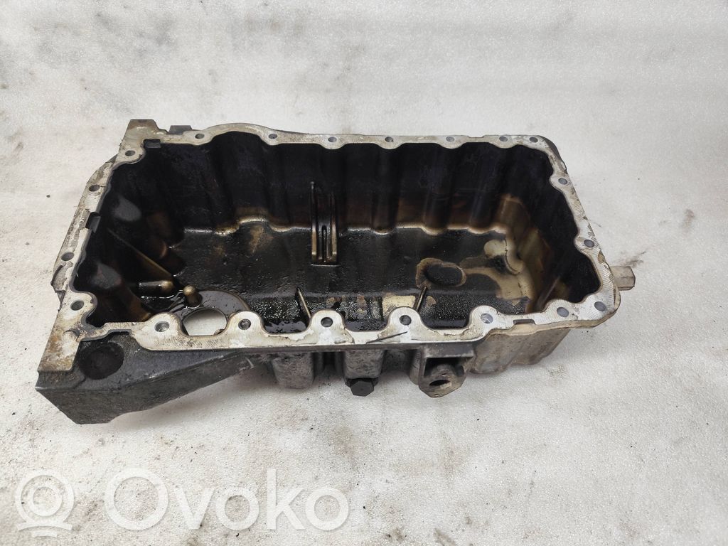 Volkswagen PASSAT B6 Картер 
