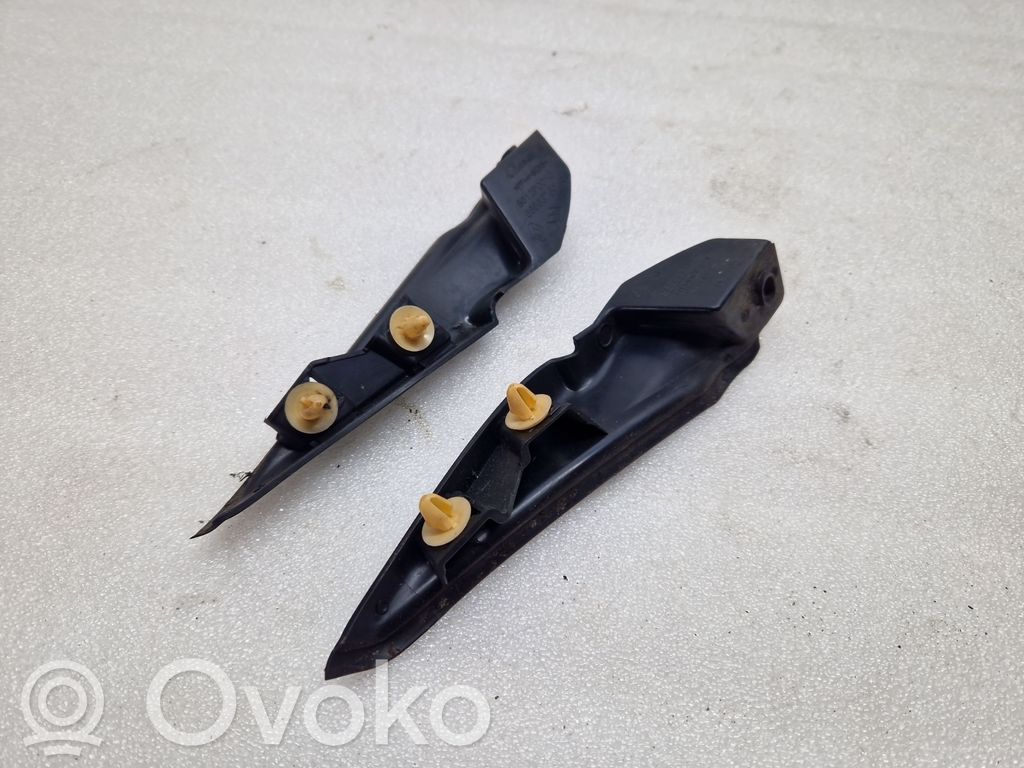 Windshield trim   5612P0010