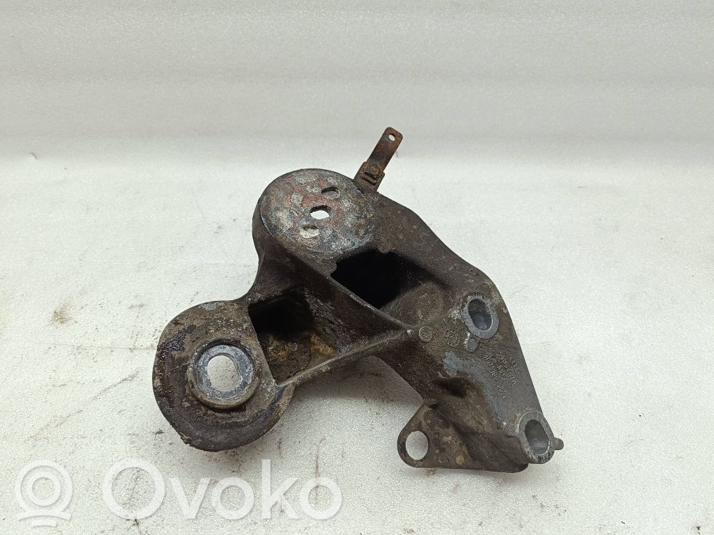 Audi A6 S6 C6 4F Engine mounting bracket 