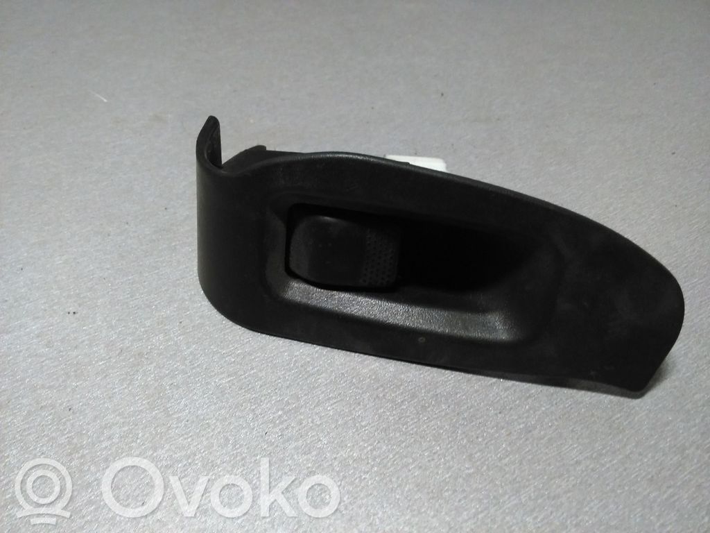 Electric window control switch   83071AE040,94266AE080