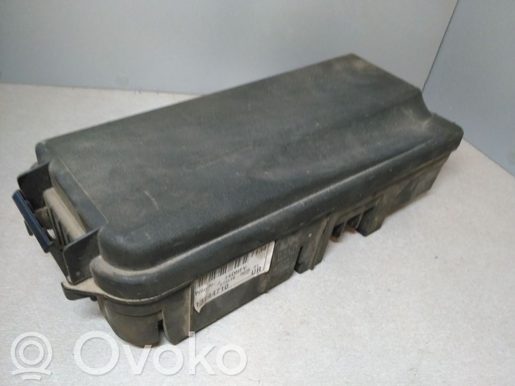 Opel Vectra C Fuse module 