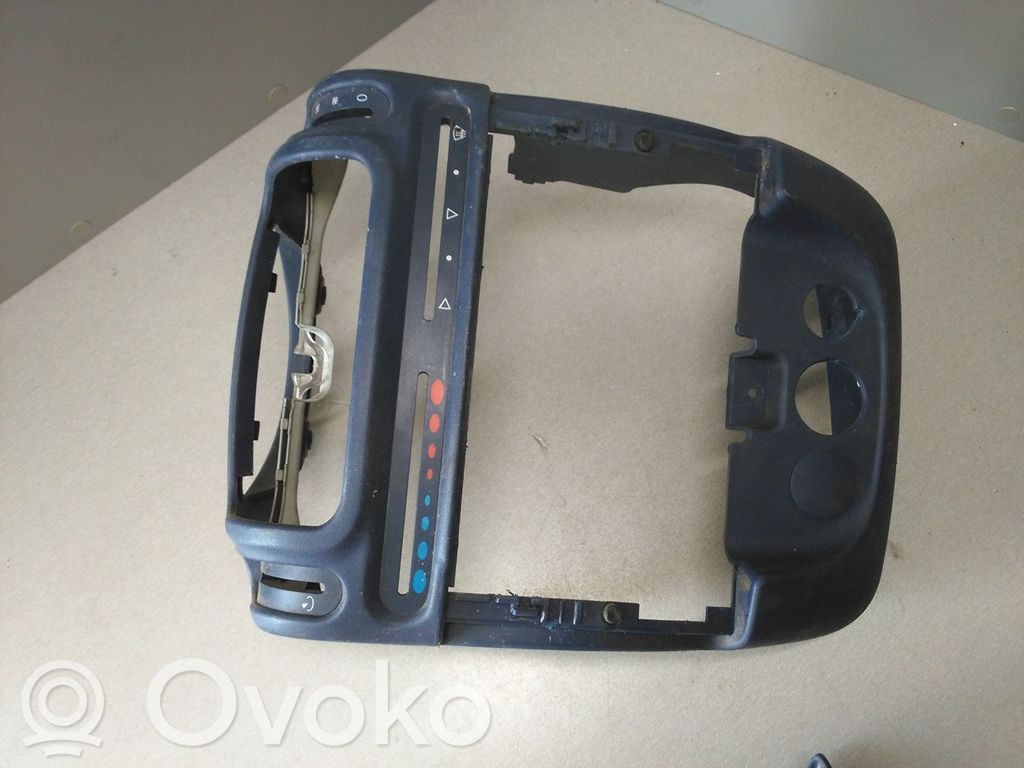 Smart ForTwo I MC01 Panneau de garniture console centrale 