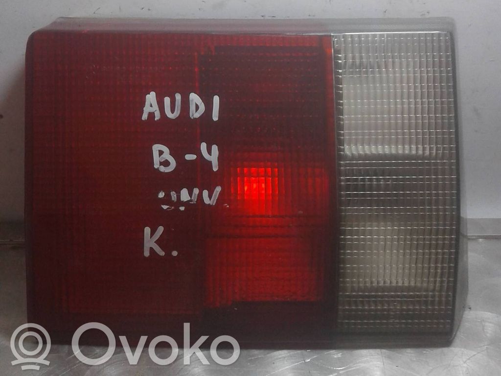 Audi 80 90 S2 B4 Takaluukun takavalot 