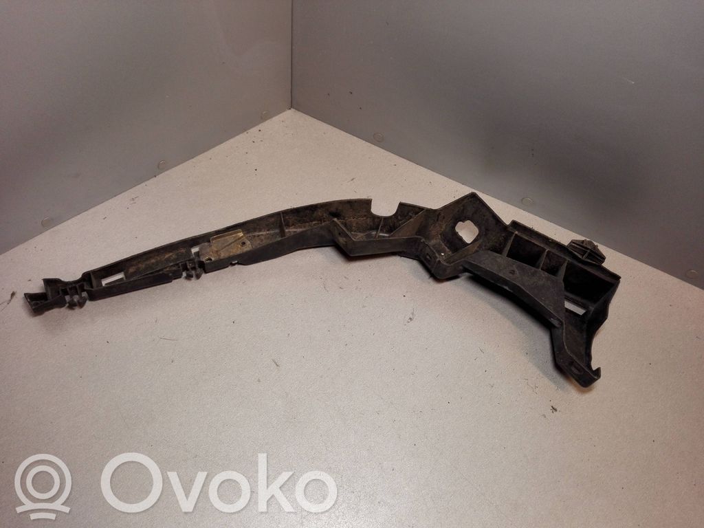 Volkswagen PASSAT B5 Front bumper mounting bracket 