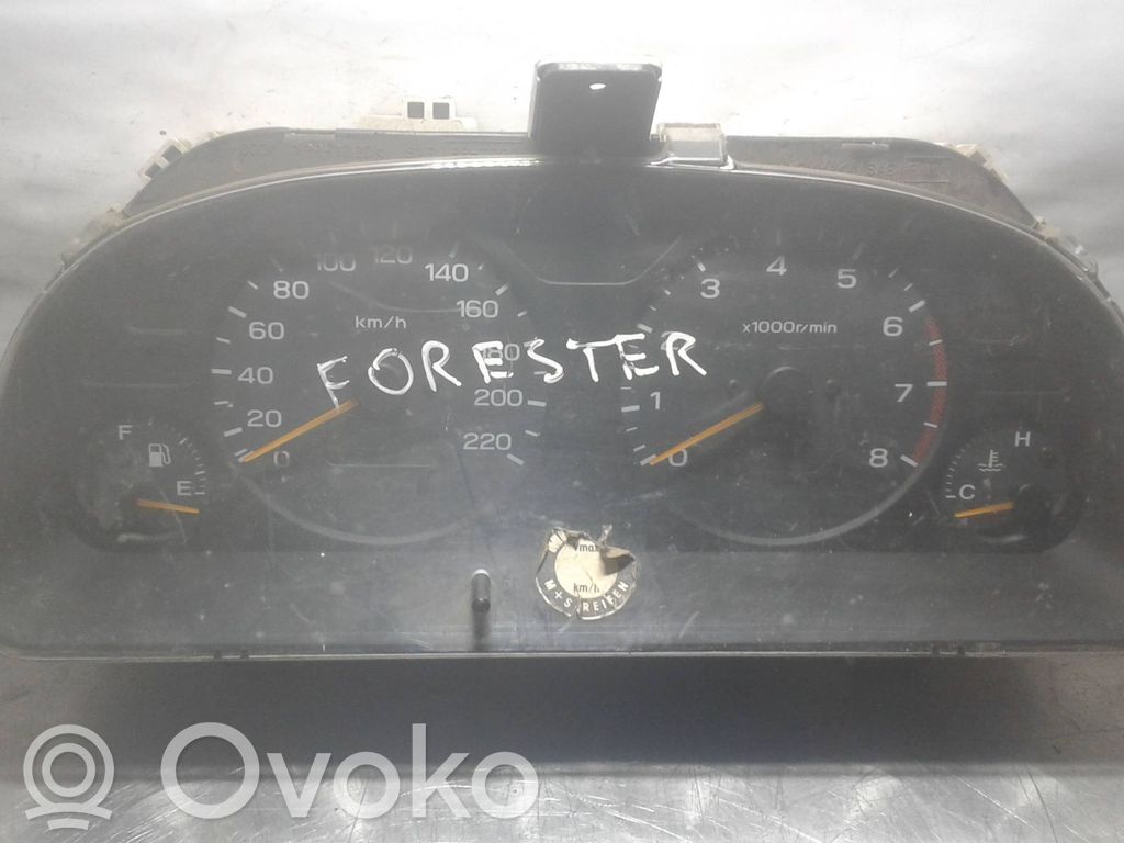 Subaru Forester SF Speedometer (instrument cluster) 