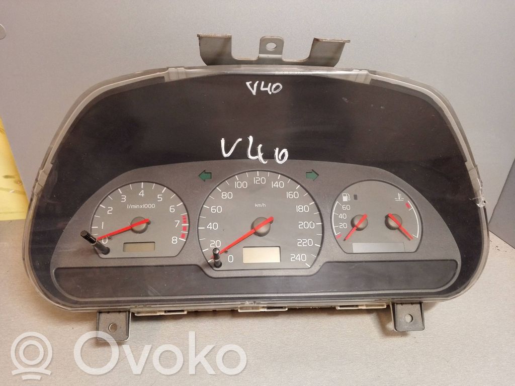 Volvo S40, V40 Spidometrs (instrumentu panelī) 