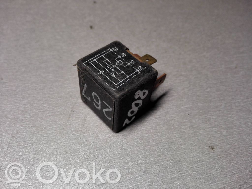 Audi 80 90 B3 Muu rele 