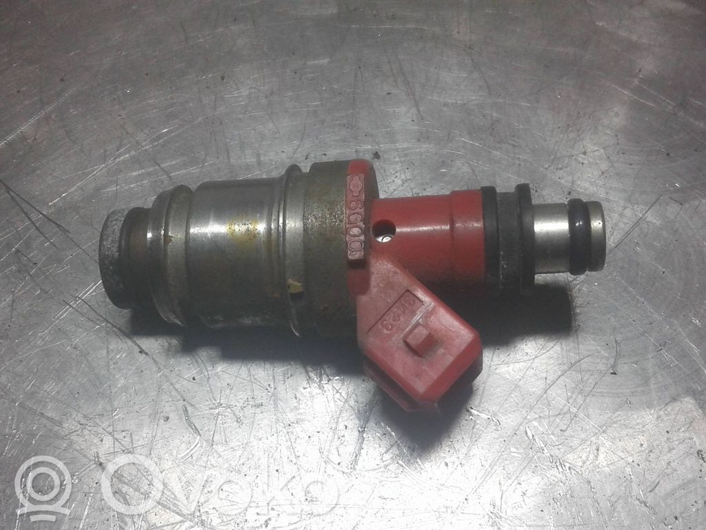 Ford Maverick Inyector de combustible 