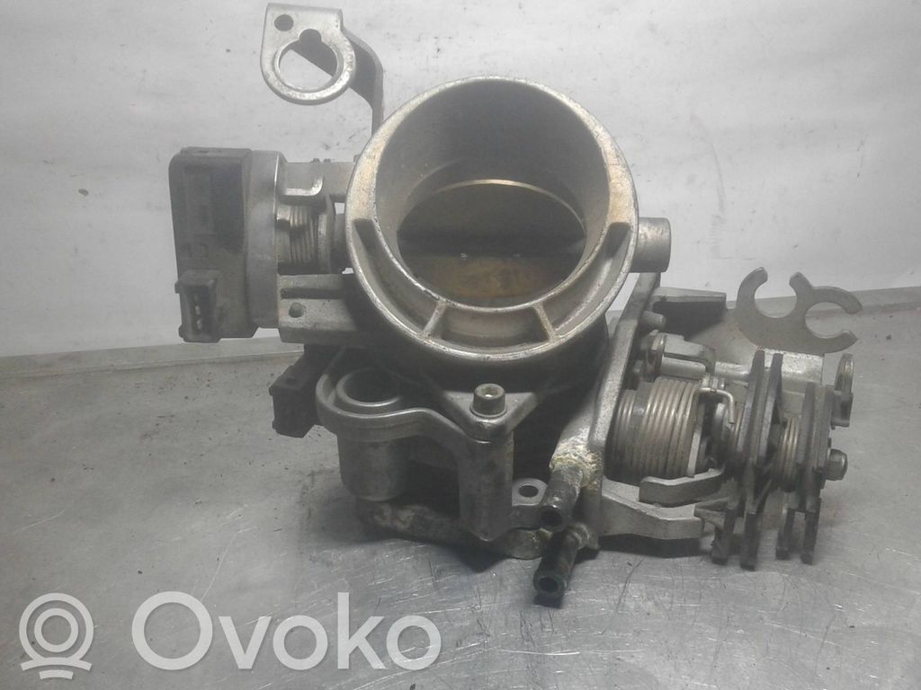 BMW 3 E36 Droselinė sklendė 