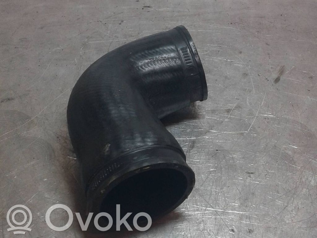 Volkswagen Golf IV Välijäähdyttimen letku 