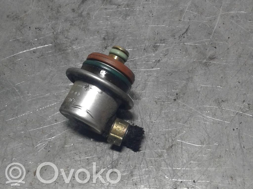 Volkswagen PASSAT B5 Kraftstoffdrucksensor 