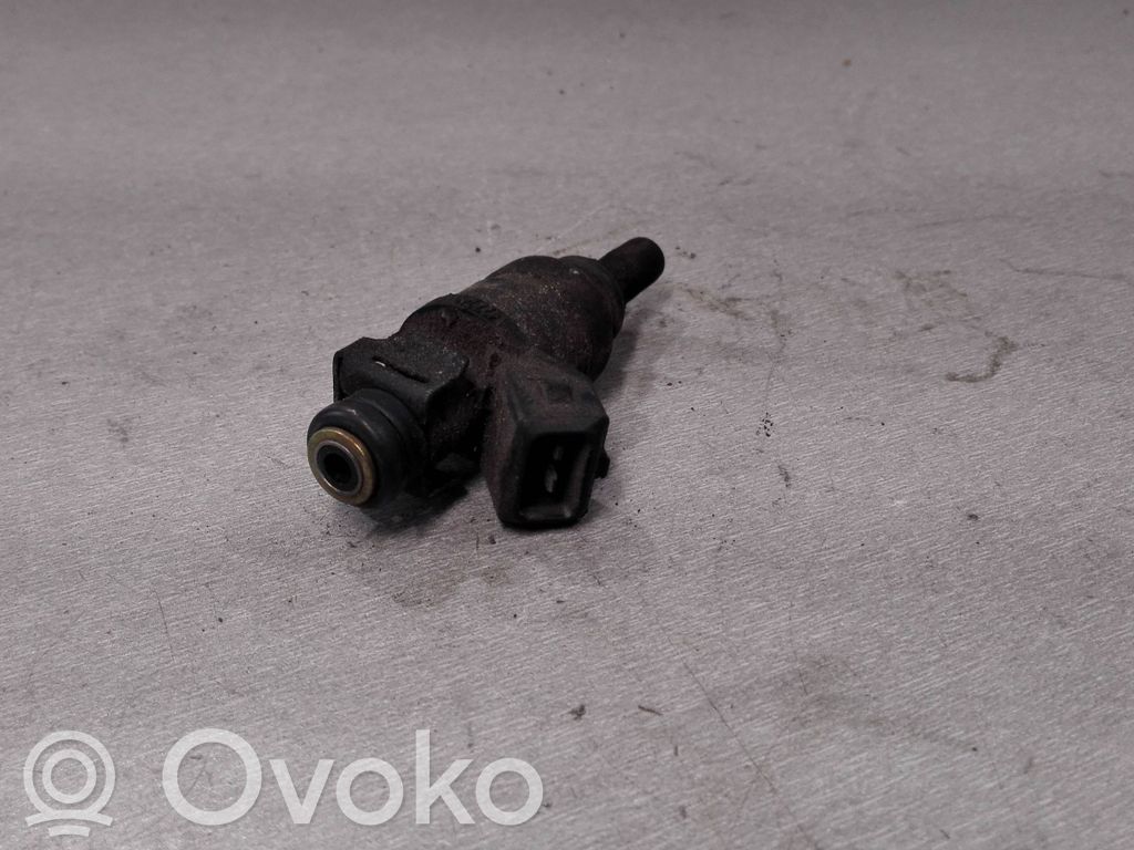 BMW 3 E46 Fuel injector 
