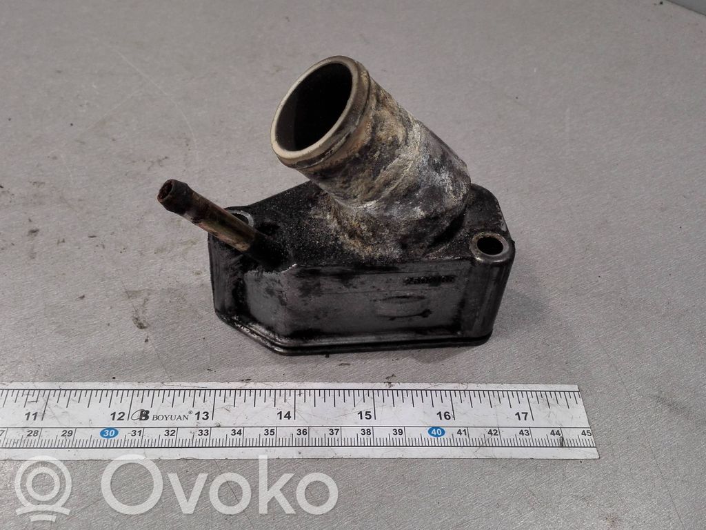 Opel Vectra B Termostaatin kotelo 