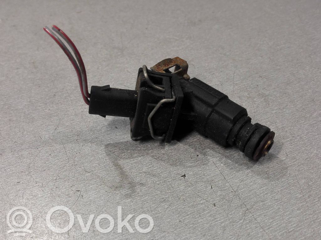 Mercedes-Benz E W210 Inyector de combustible 