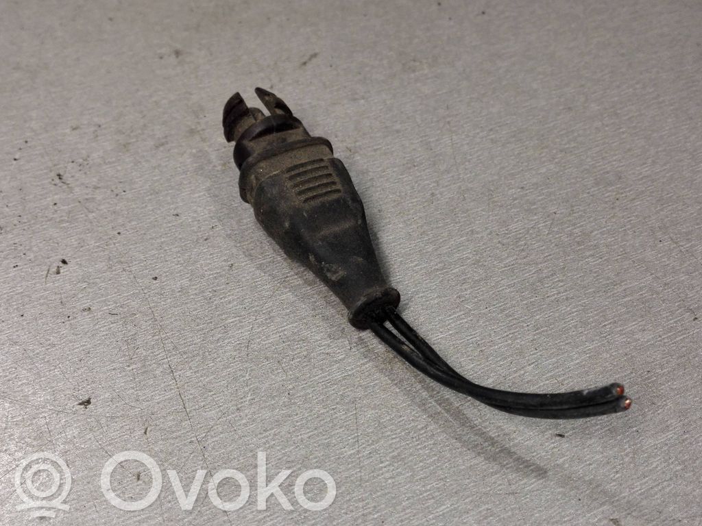 Volkswagen PASSAT B5 Sensor de temperatura interna/externa 