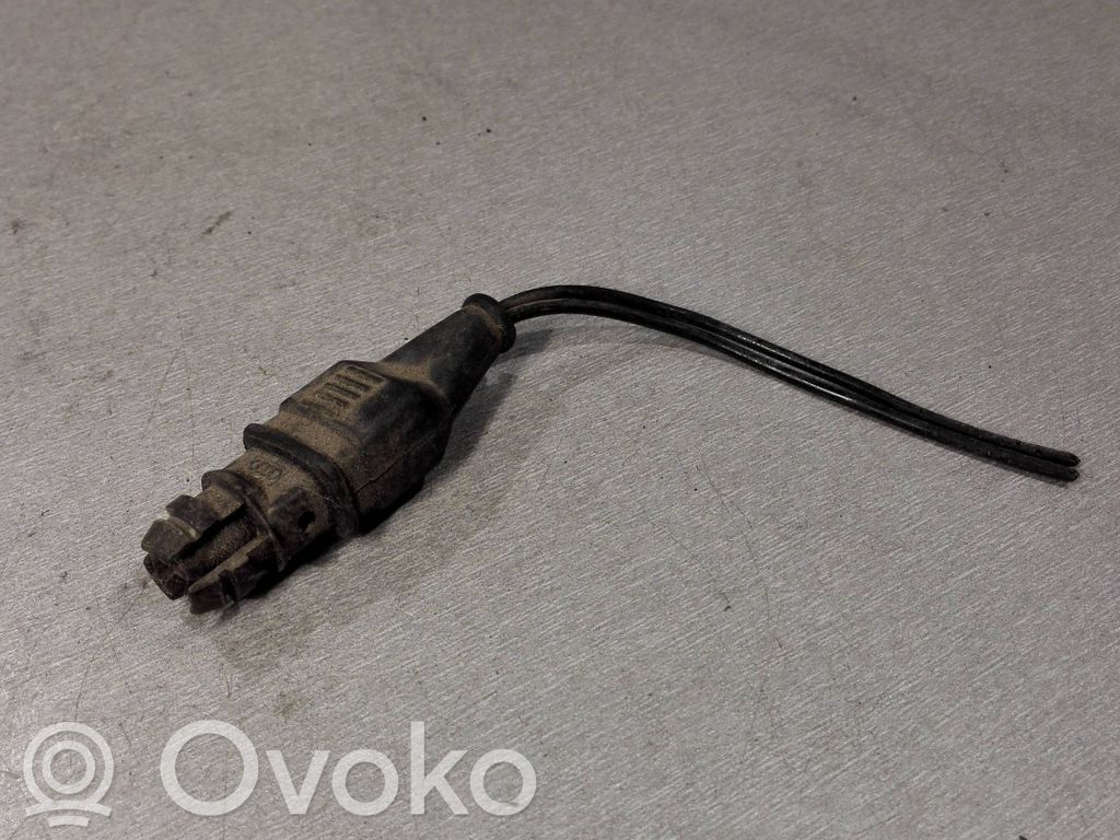 Volkswagen PASSAT B5 Sensor de temperatura interna/externa 